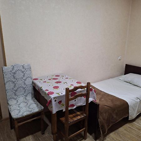 Guest House 15A 쿠타이시 외부 사진