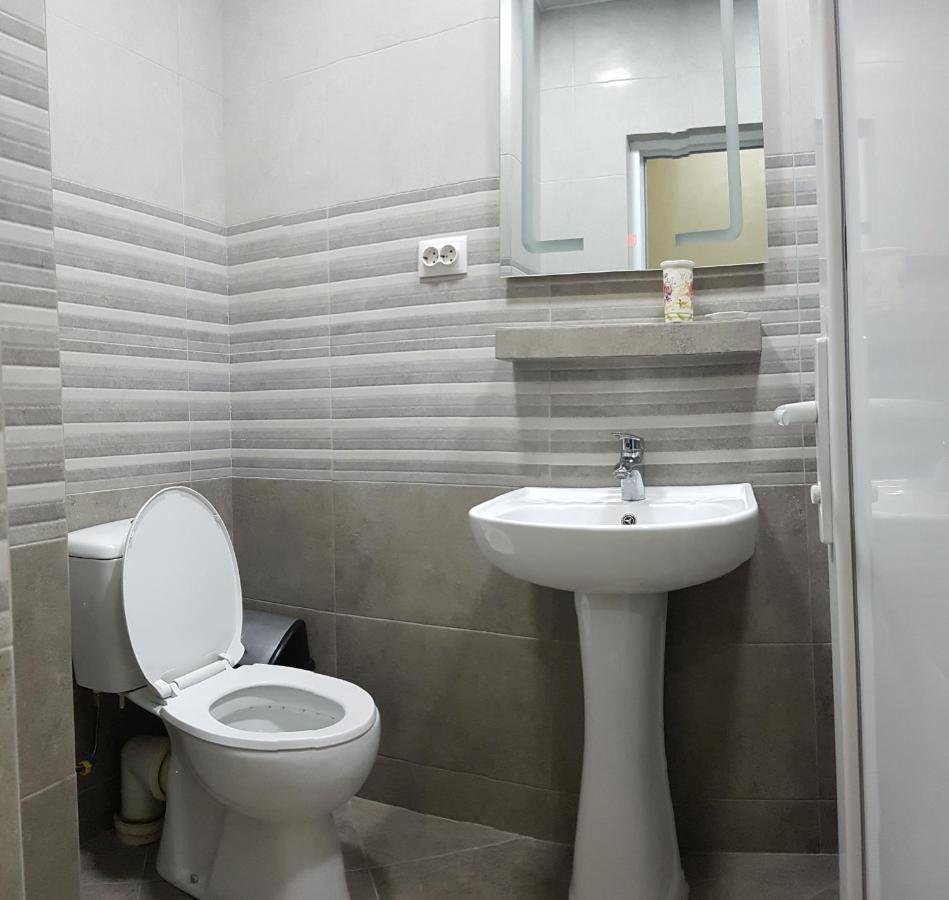 Guest House 15A 쿠타이시 외부 사진