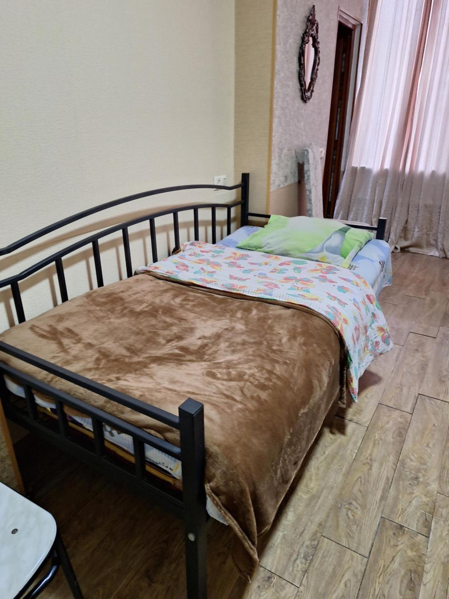 Guest House 15A 쿠타이시 외부 사진