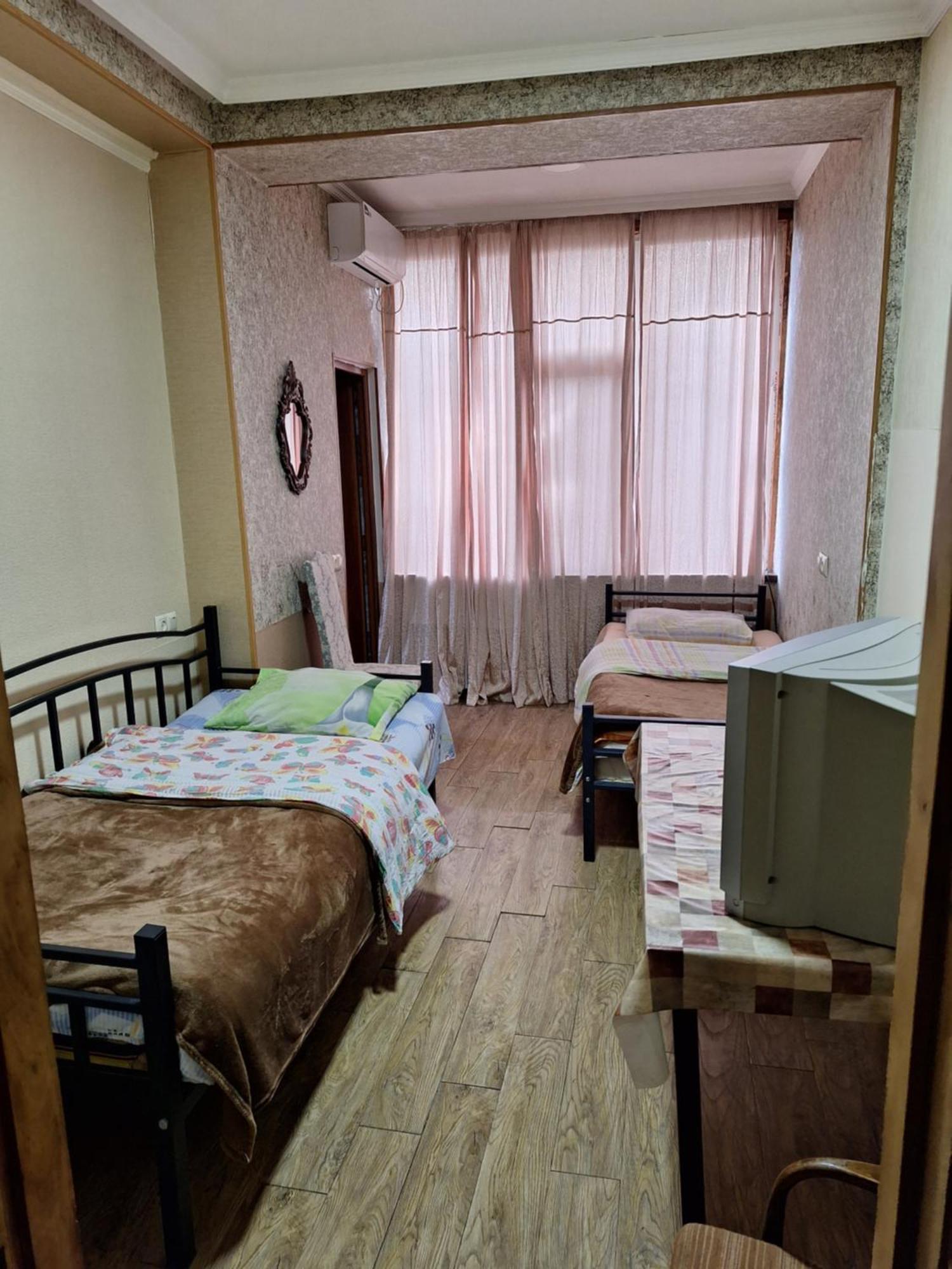Guest House 15A 쿠타이시 외부 사진
