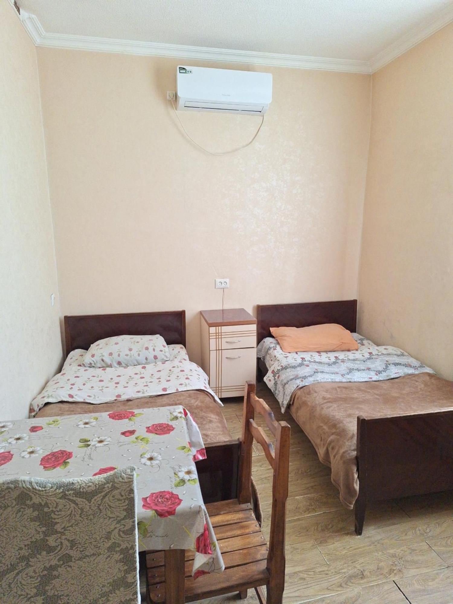 Guest House 15A 쿠타이시 외부 사진