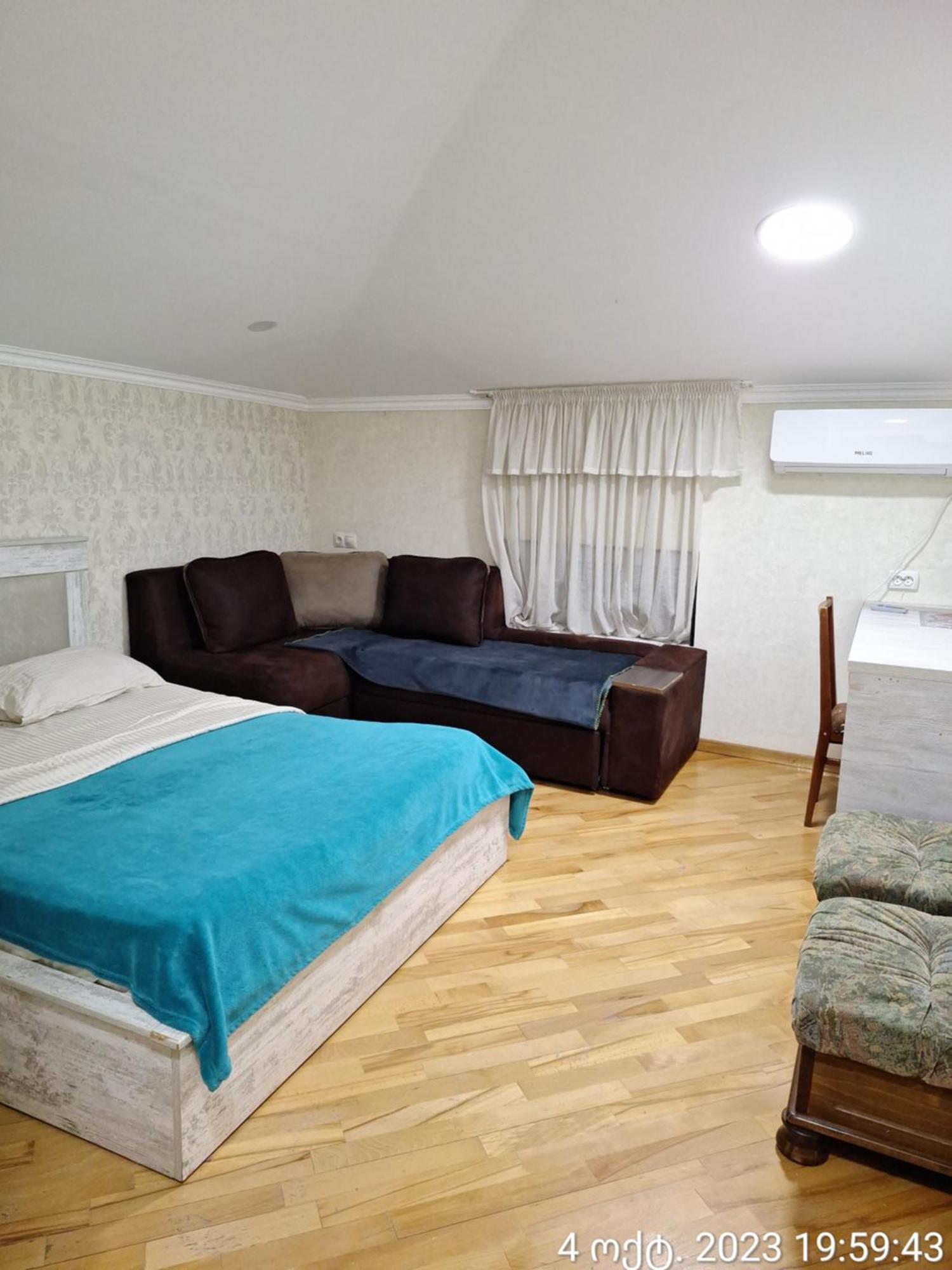 Guest House 15A 쿠타이시 외부 사진