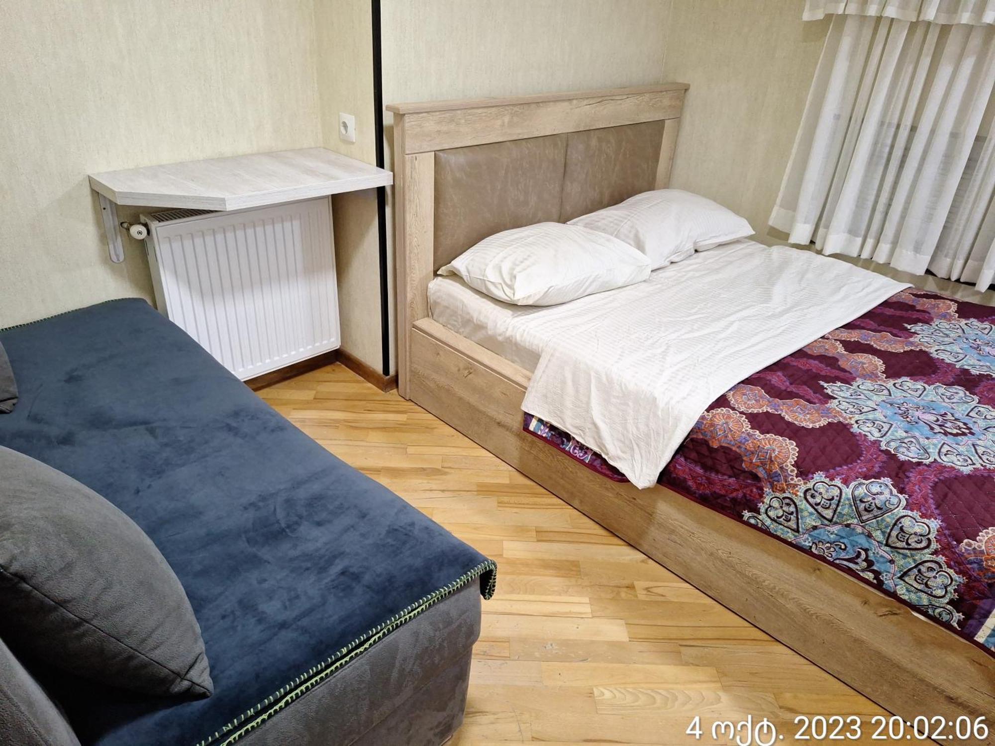 Guest House 15A 쿠타이시 외부 사진
