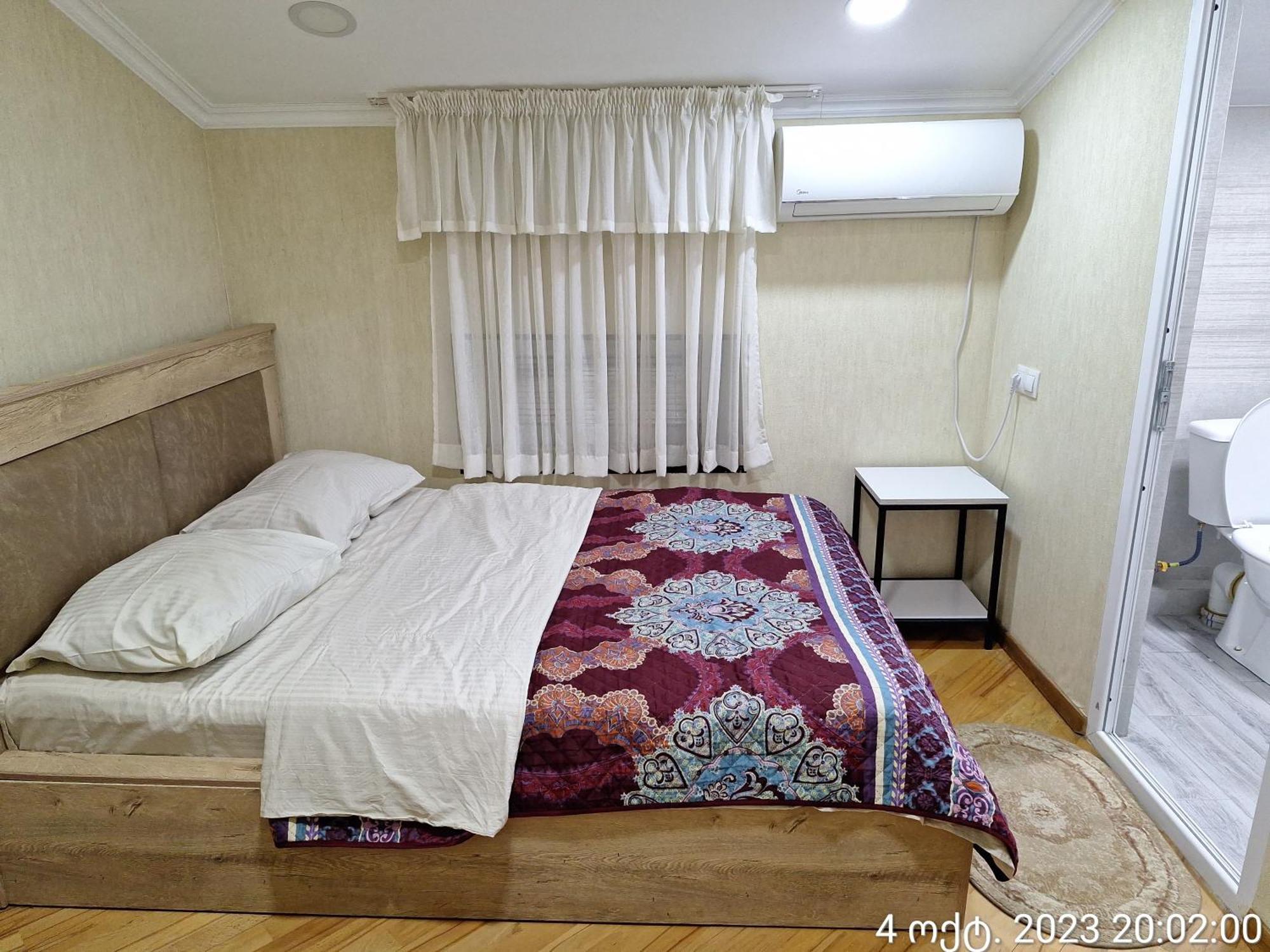 Guest House 15A 쿠타이시 외부 사진