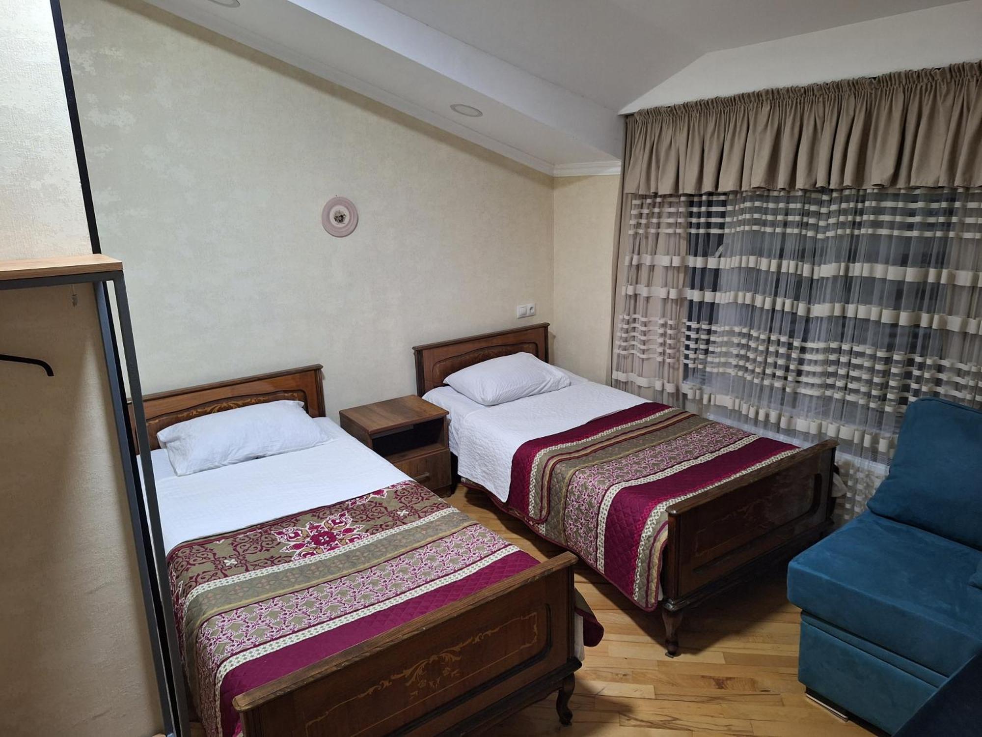 Guest House 15A 쿠타이시 외부 사진