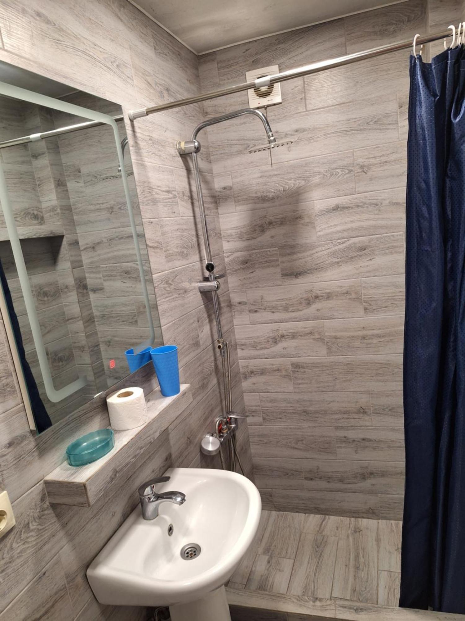 Guest House 15A 쿠타이시 외부 사진