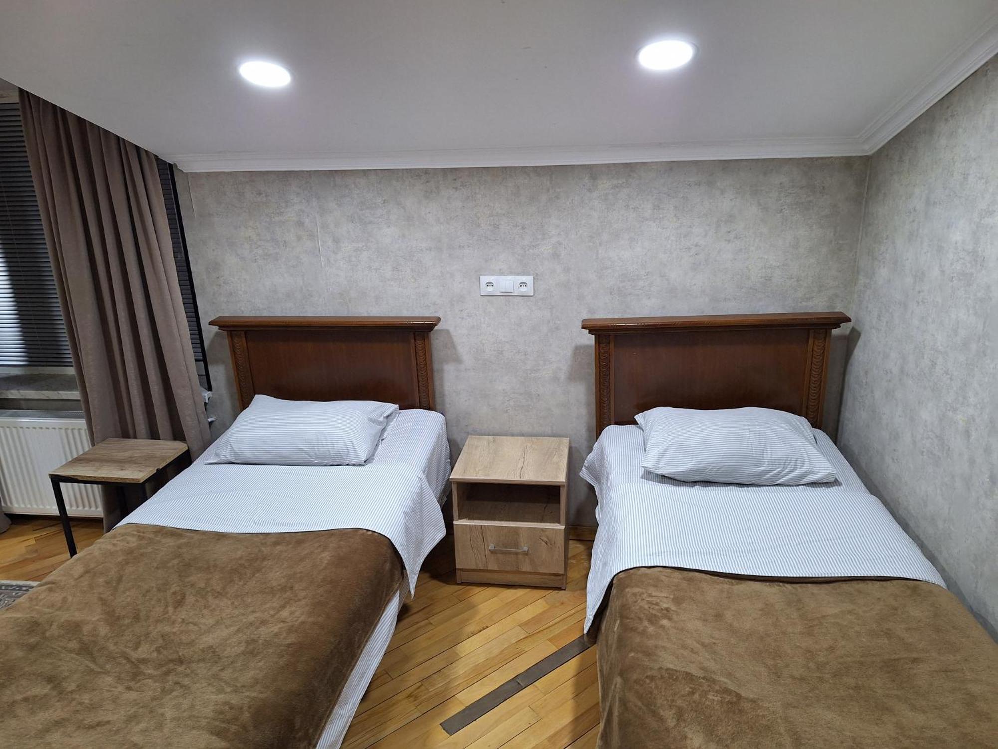 Guest House 15A 쿠타이시 외부 사진
