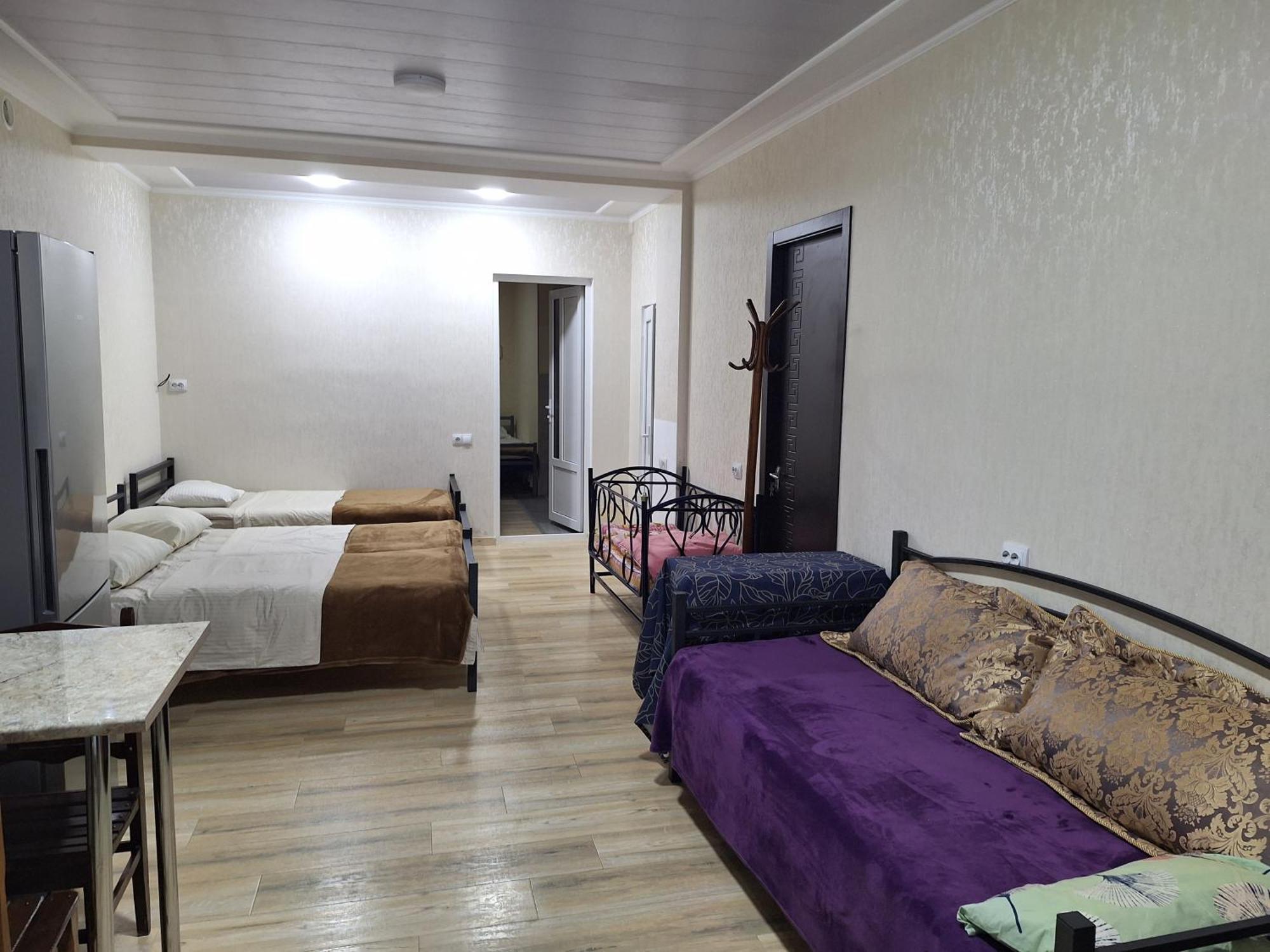 Guest House 15A 쿠타이시 외부 사진
